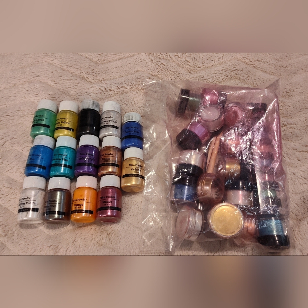 Assorted Mica Powder Set